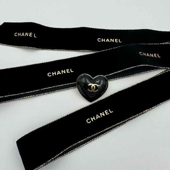 CHANEL Accessories - Chanel Heart Charm w/Ribbon
